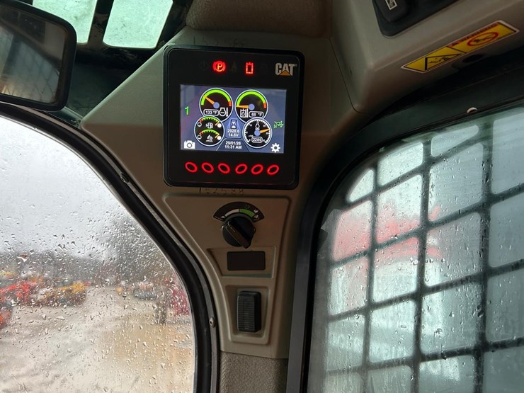 2020-caterpillar-299d3-xe-image-23
