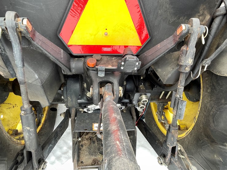 2001-john-deere-5205-image-23