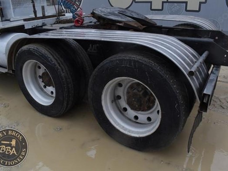 1982-kenworth-w900-image-14