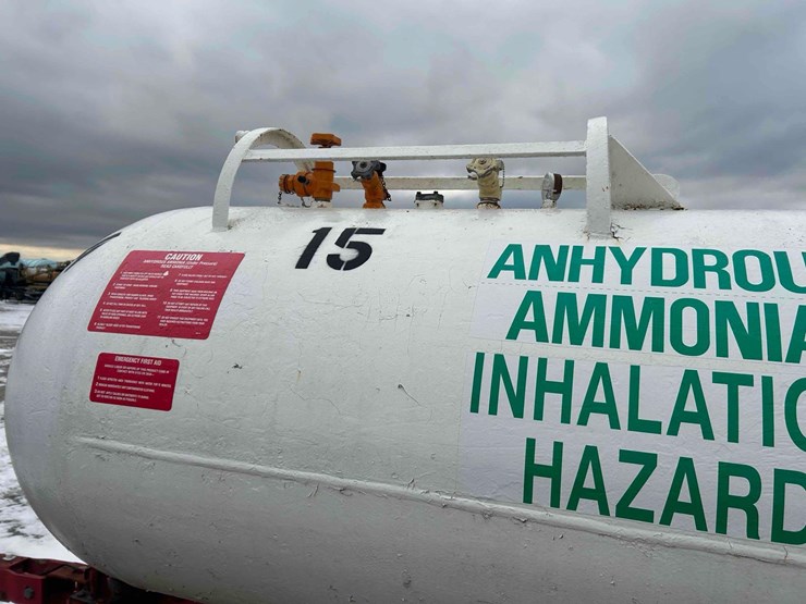 ag-systems-twin-1000-gal.-nh3-tanks-on-gear-#15-image-25