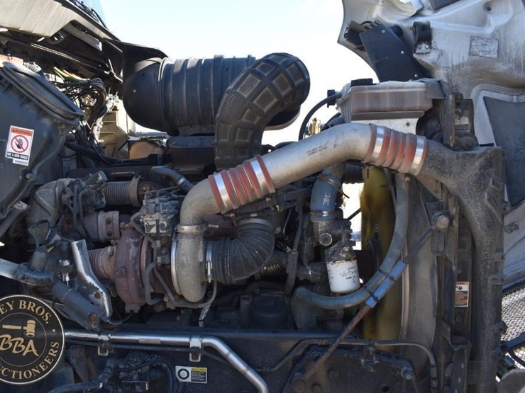 2012-kenworth-t660-image-31