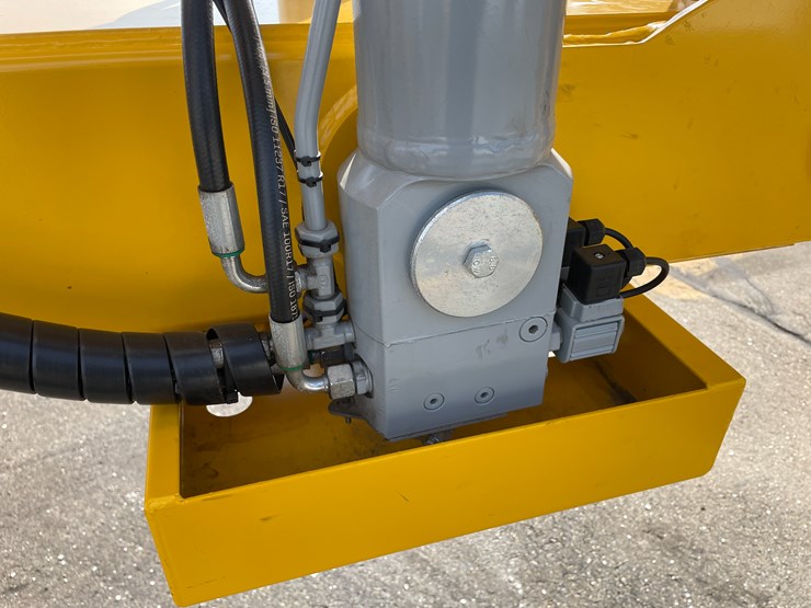 #8550-•-2023-omme-2750-rxbdj-hybrid-tracked-aerial-lift-image-90