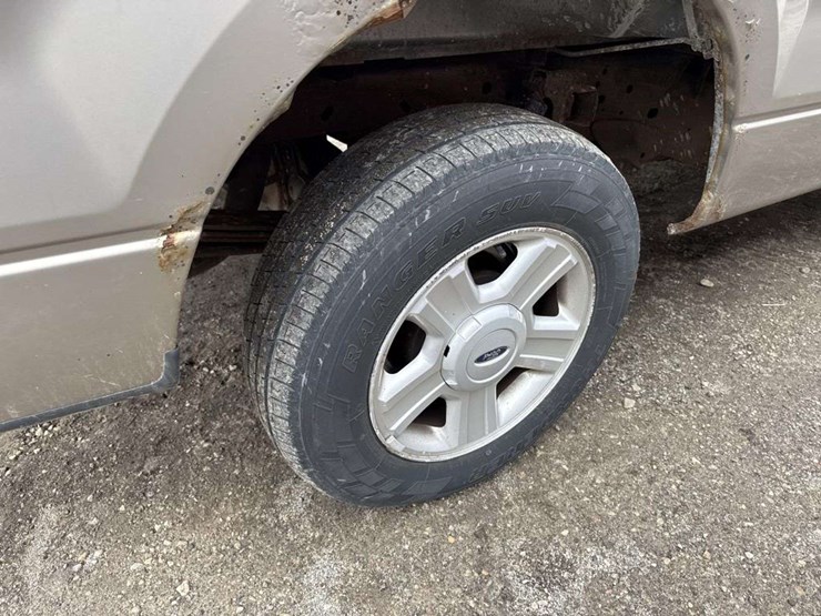 2004-ford-f150-xlt-image-9