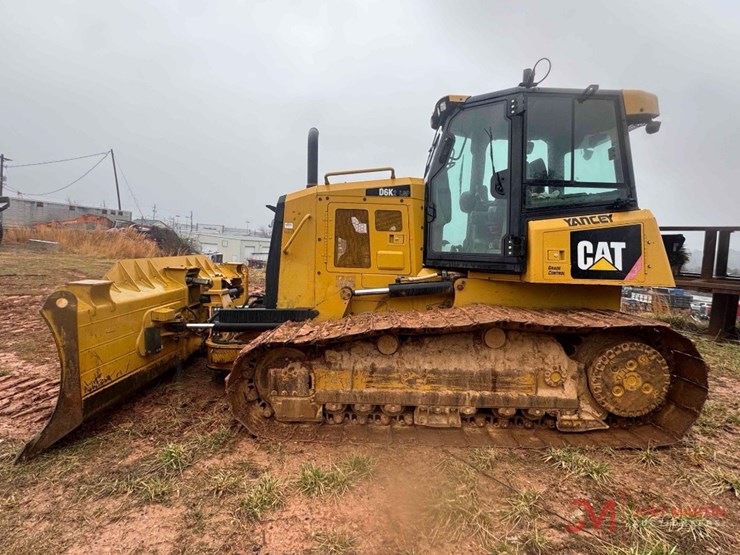 2017-caterpillar-d6k2-lgp-image-7