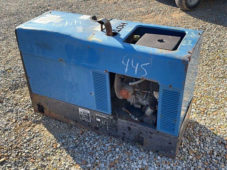 miller-bobcat-225-image-4