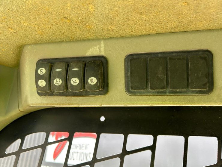 caterpillar-259d-image-23