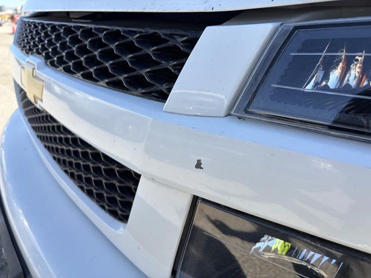 2011-chevrolet-colorado-image-26