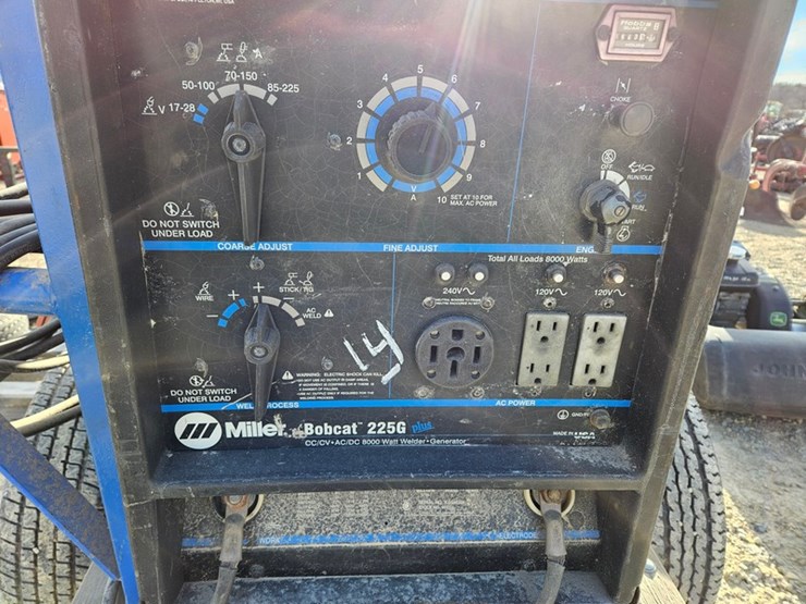 miller-bobcat-225g-image-25