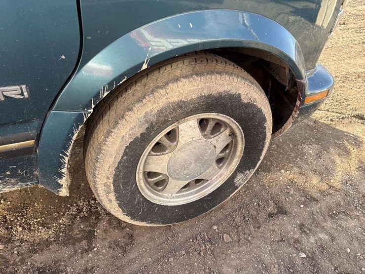 1995-gmc-safari-image-11