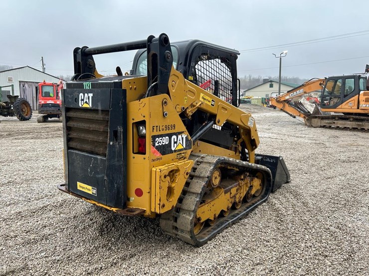 2016-caterpillar-259d-image-4