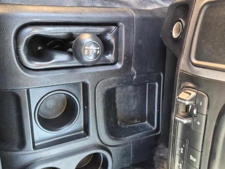 2014-dodge-ram-3500-image-16