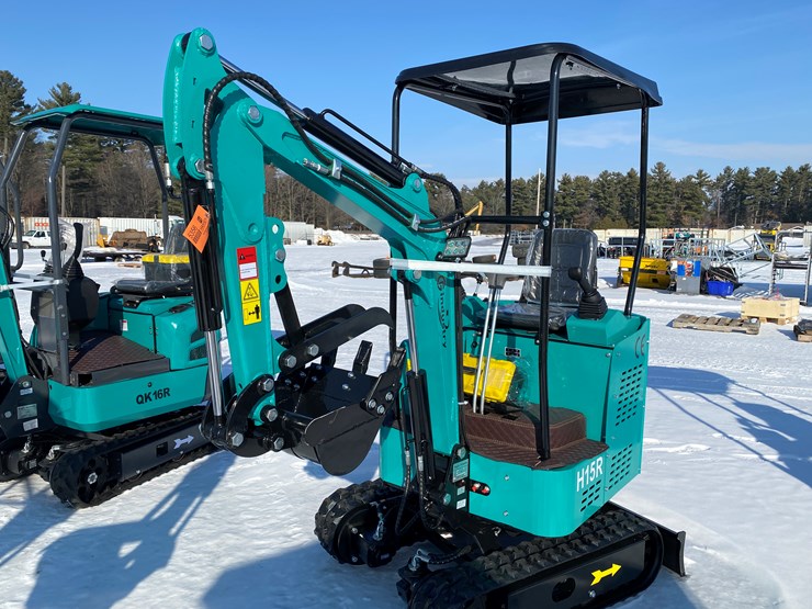 #5356-•-2026-unused-cfg-mini-excavator-image-1