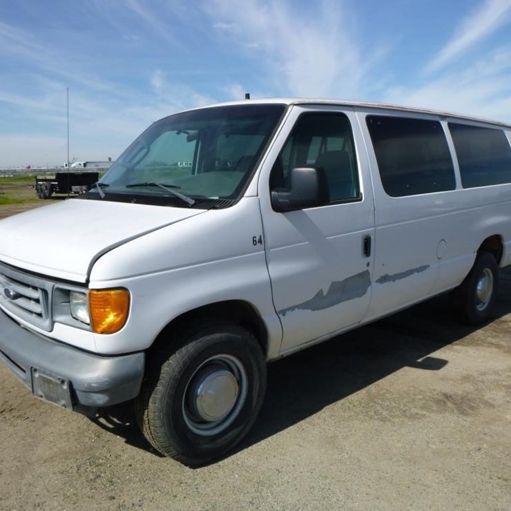 2006 FORD E350