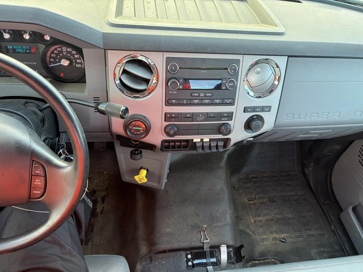 2015-ford-f650-image-13