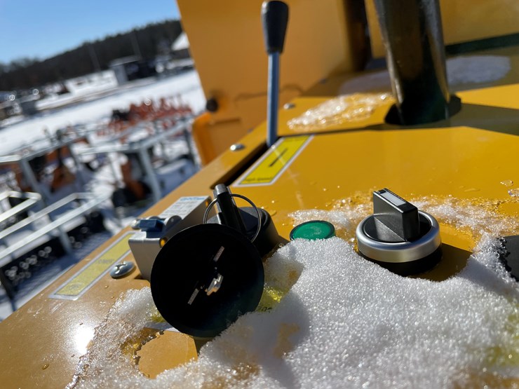 #5409-•-mms-850-ride-on-road-roller-image-12