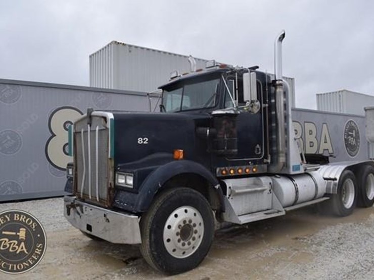 1982-kenworth-w900-image-11