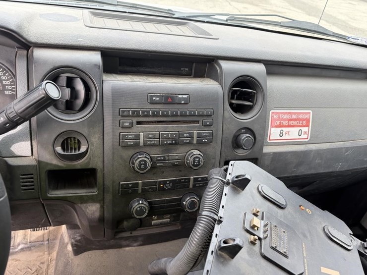 2014-ford-f150-xl-image-14