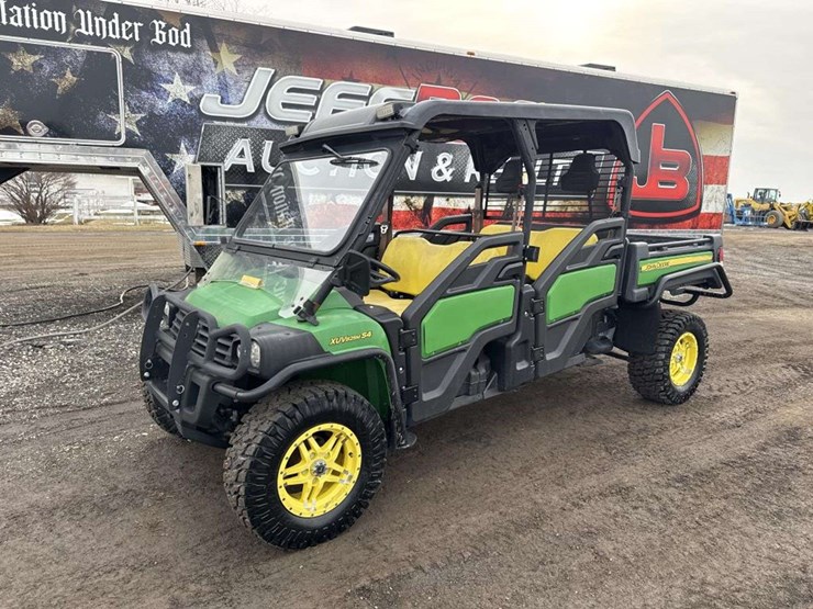 2016-john-deere-gator-image-1