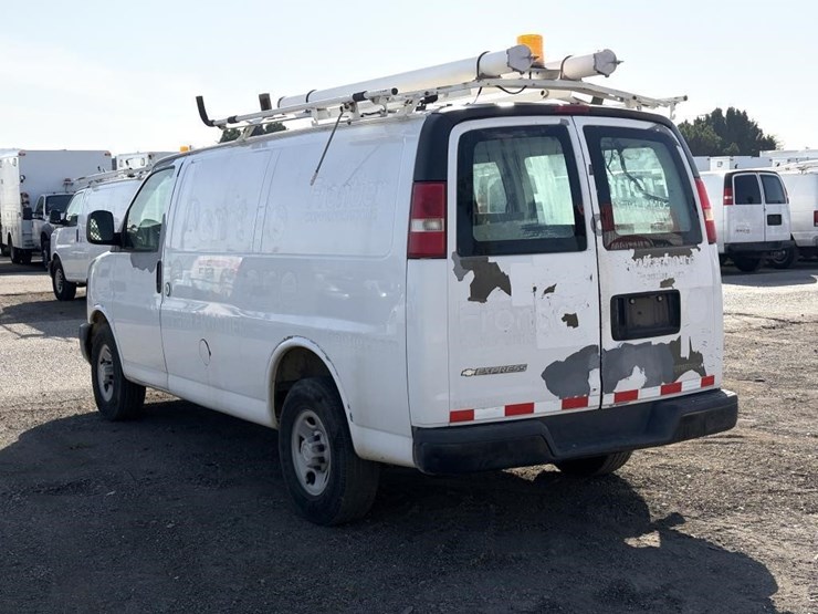 2007-utility-van-image-4