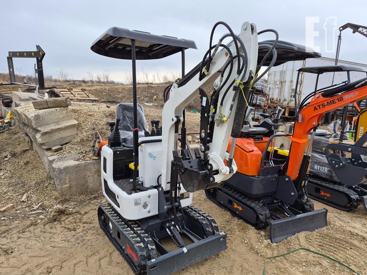 mini-excavator-9215-image-1