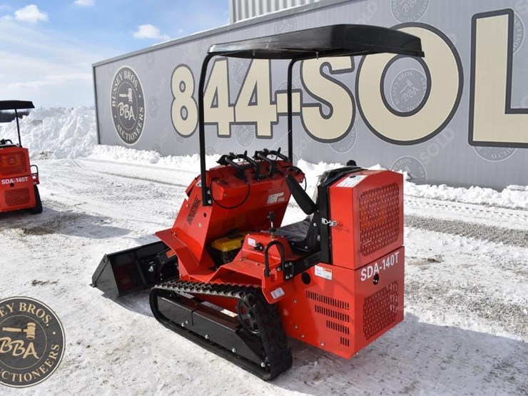 2025-agt-industrial-mini-skid-steer-41821-image-3