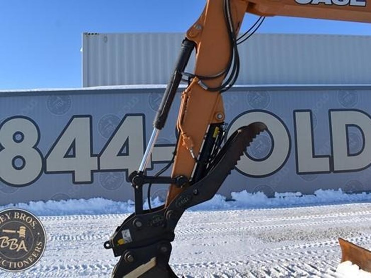 2022-case-cx75csr-image-18