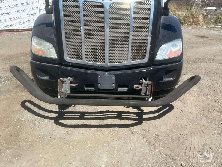 2020-peterbilt-579-image-28