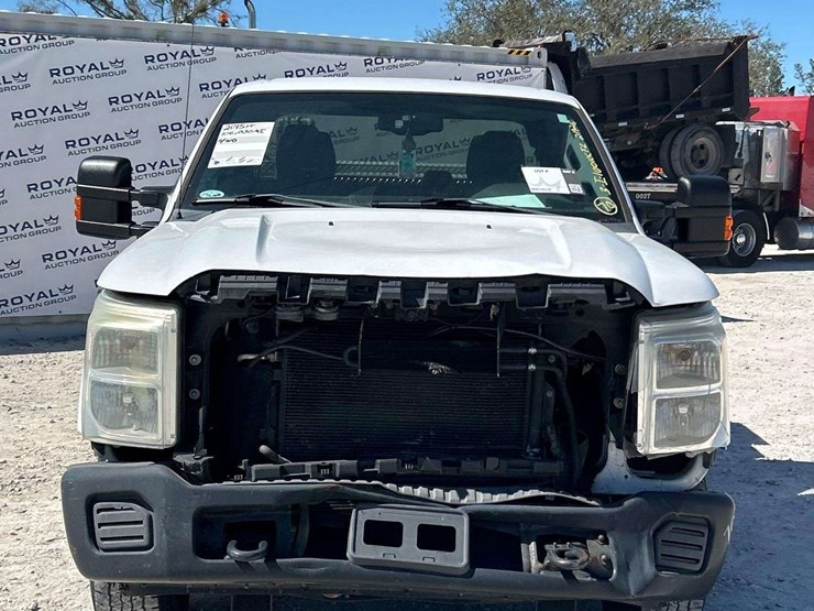 2015-ford-f350-image-39