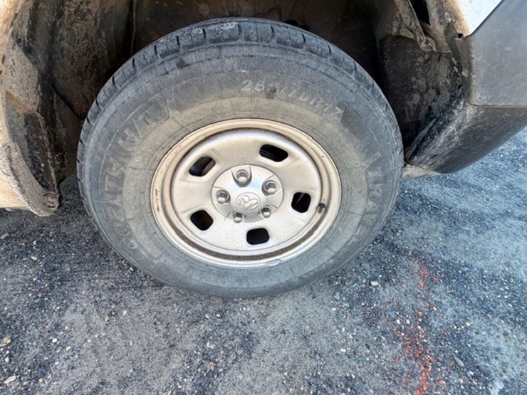 2019-ram-1500-classic-image-19