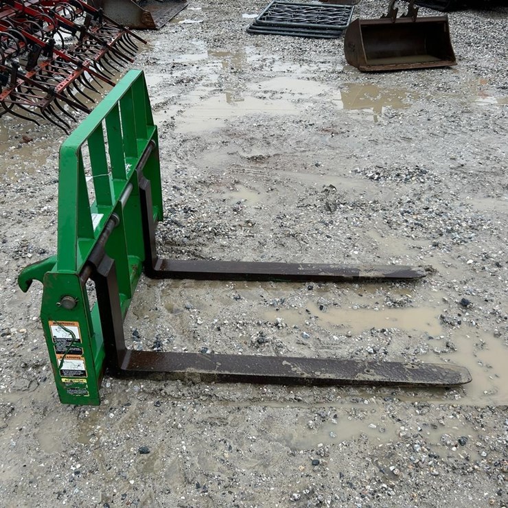 Frontier 48" Pallet Forks