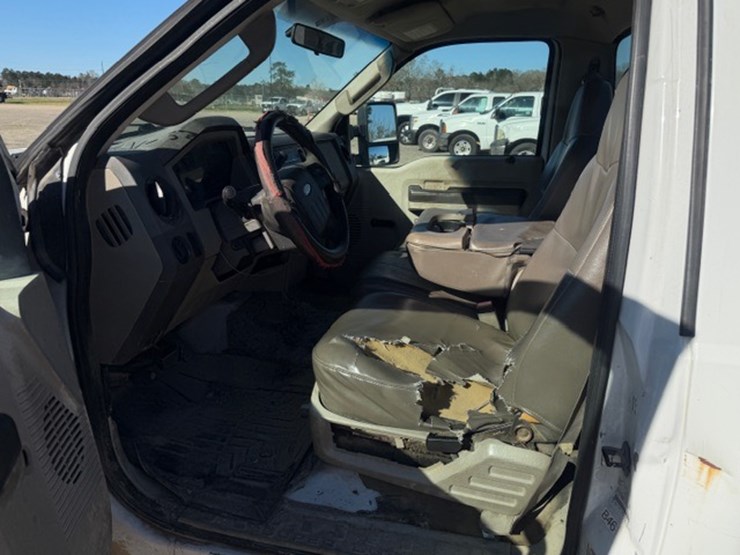 2008-ford-f250-image-24