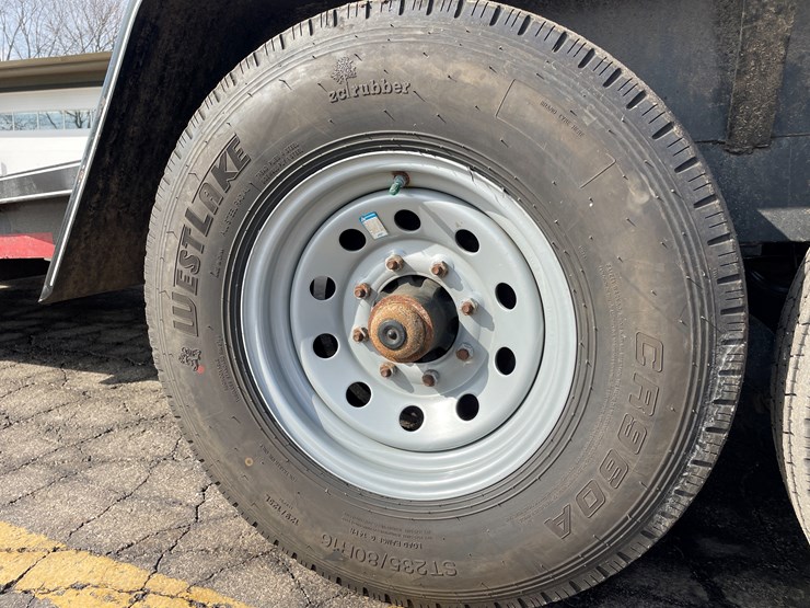 #8551-•-appalachian-trail-tilt-bed-trailer-image-41