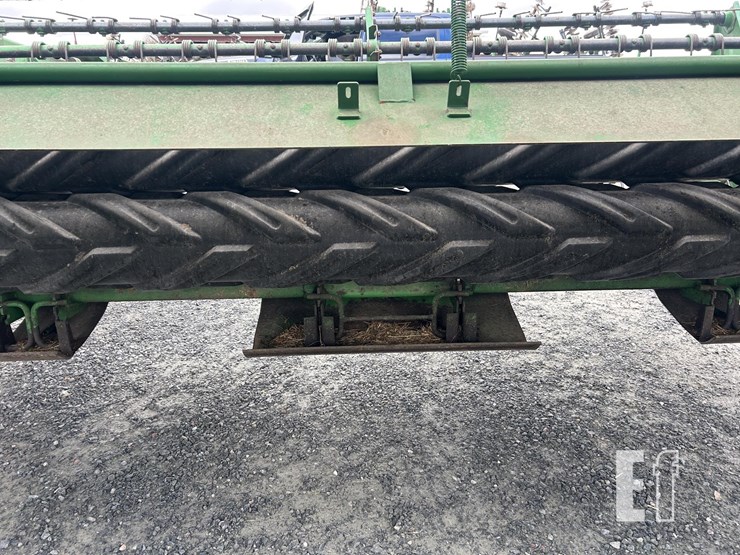 john-deere-820-image-6