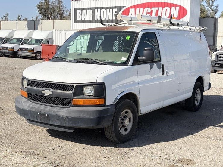 2007-utility-van-image-1