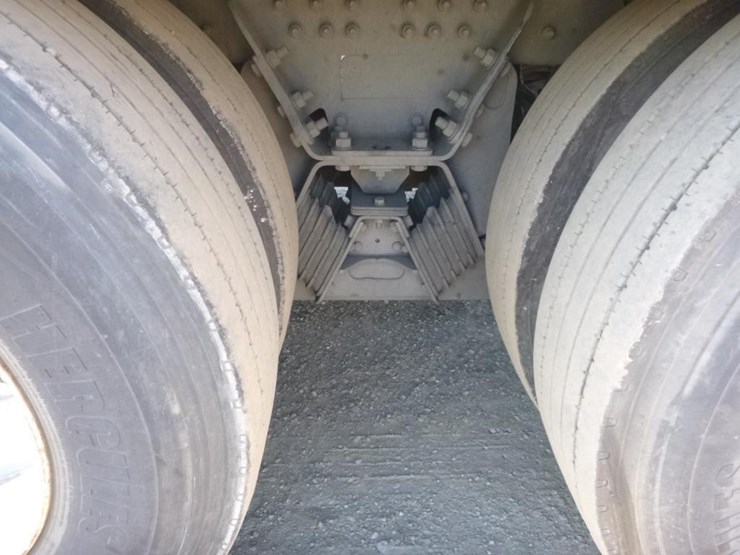 2014-peterbilt-pb320-t/a-load-over-cab-loader-truc-image-22