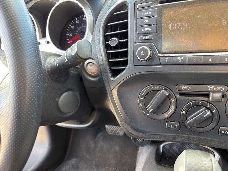 2017-nissan-juke-image-15