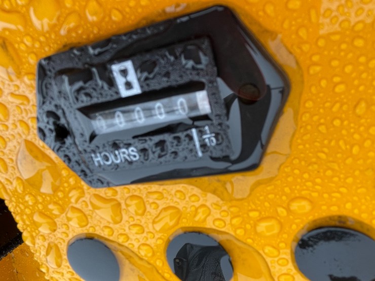 #5408-•-miva-va15-mini-excavator-image-12