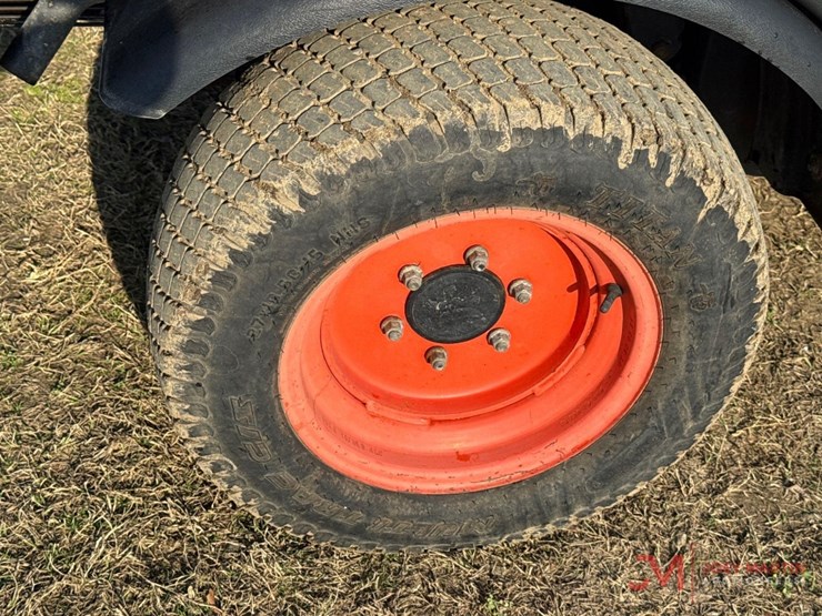 2004-bobcat-5600-toolcat-utv-image-11