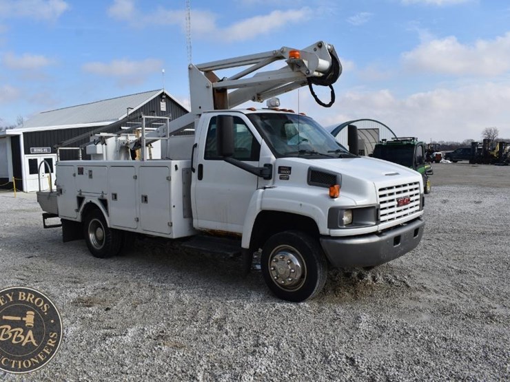 2008-gmc-topkick-c5500-image-14