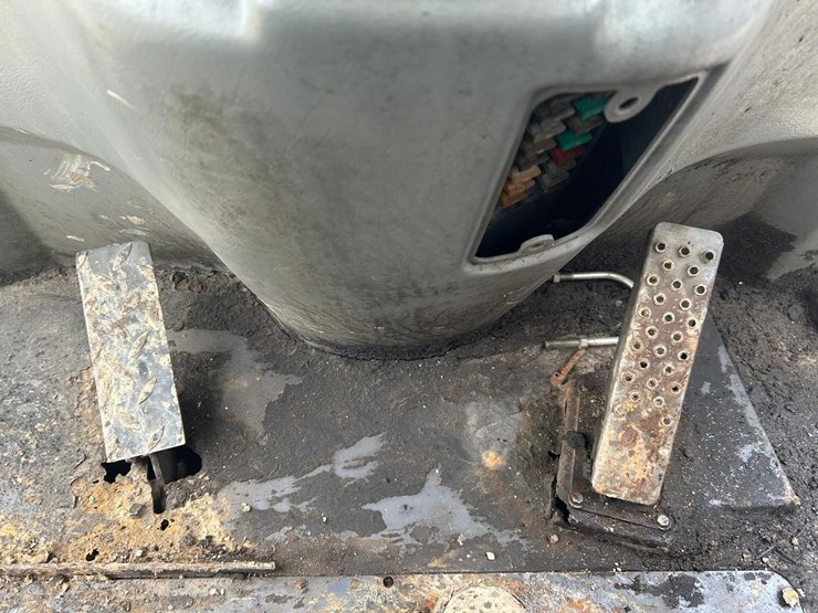 komatsu-wa75-3-image-22