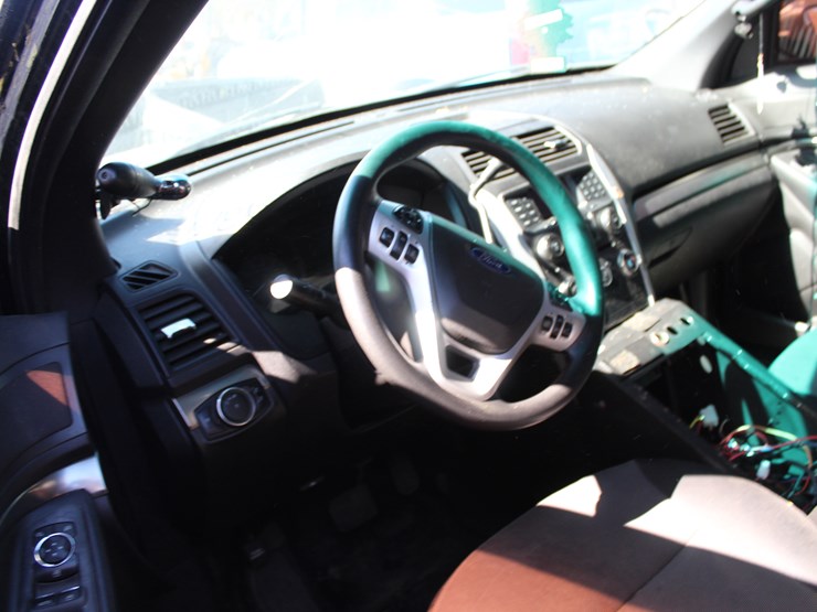 2014-ford-explorer-image-6