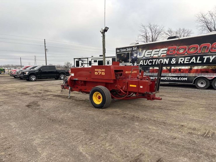 new-holland-575-image-2