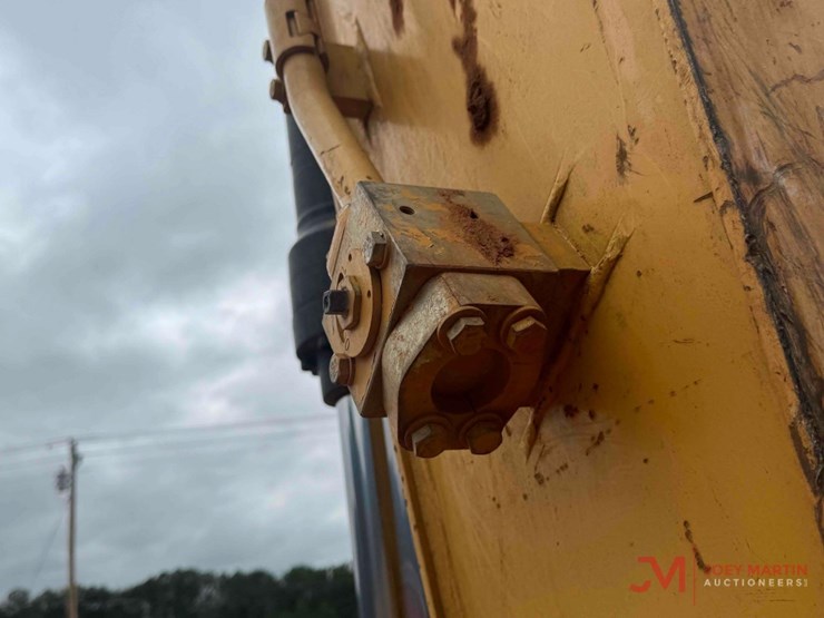 2014-caterpillar-320el-image-37