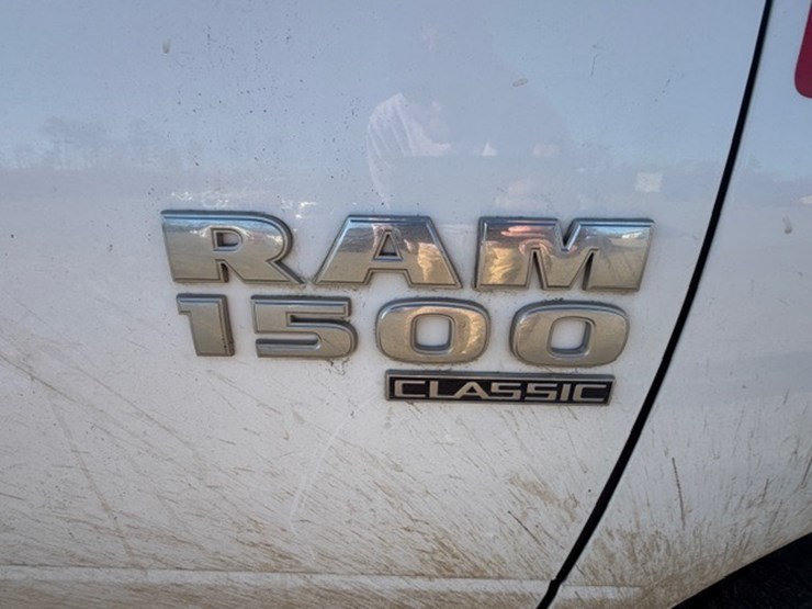 2019-ram-1500-classic-image-20