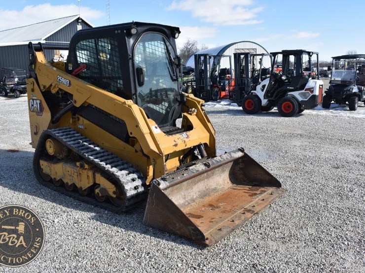 2020-caterpillar-259d3-image-21