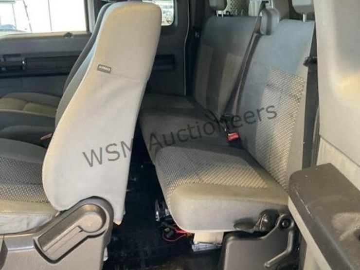 2016-ford-f550-image-27