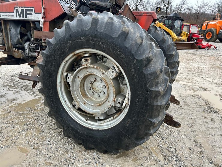 massey-ferguson-1085-image-14