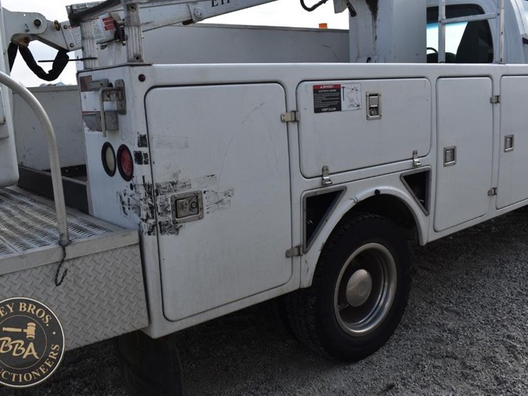 2008-gmc-topkick-c5500-image-28