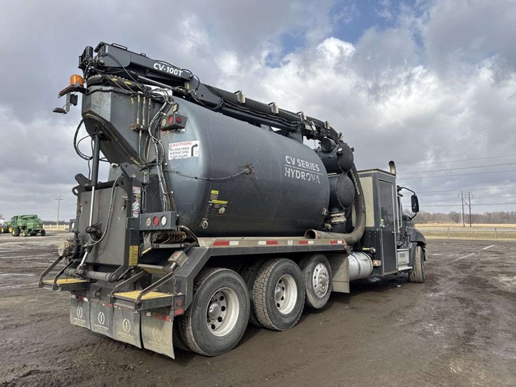 2016-caterpillar-ct660-image-5