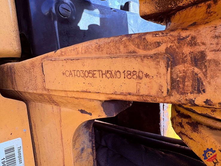 2016-cat-305e2-mini-excavator-image-48